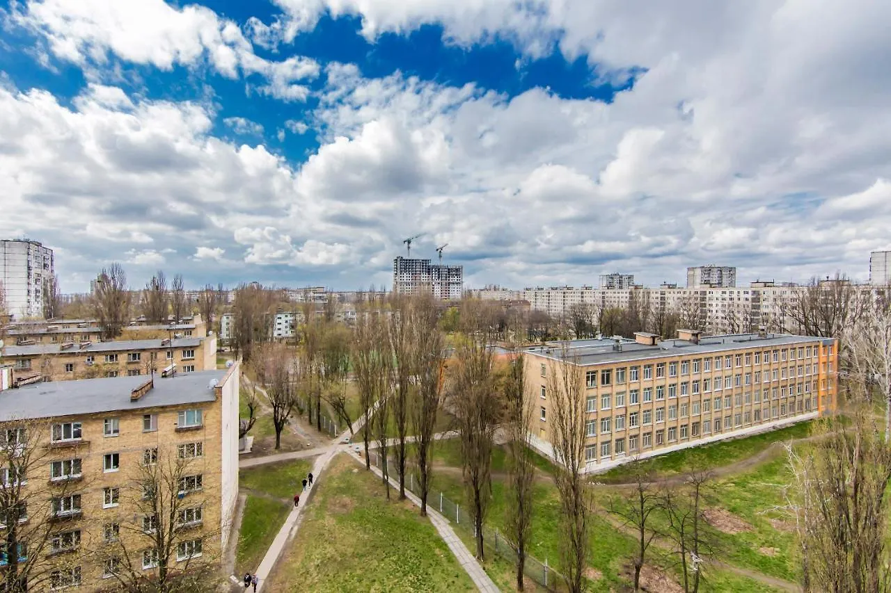 Просторная Однокомнатная Квартира Возле Скоростного Трамвая Kiev Appartement